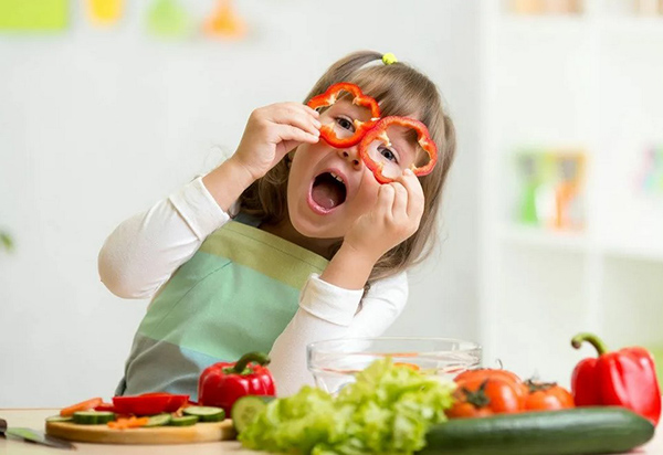 Как работает психолог по пищевому поведению ребенка